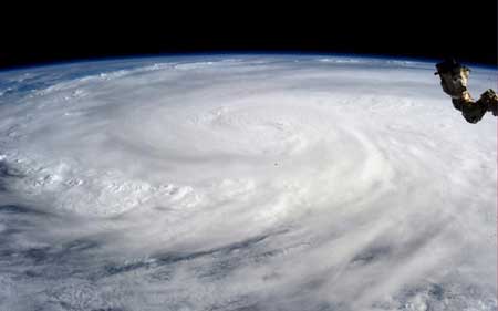 عکس ماهواره ای از طوفان هاینان روز نهم نوامبر بر فراز فیلیپین
