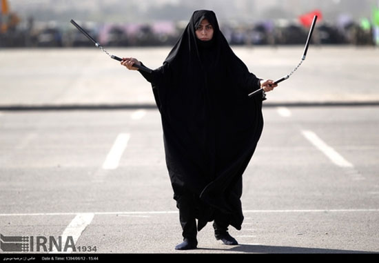 زنان نانچیکو کار در مانور سپاه تهران (عکس)