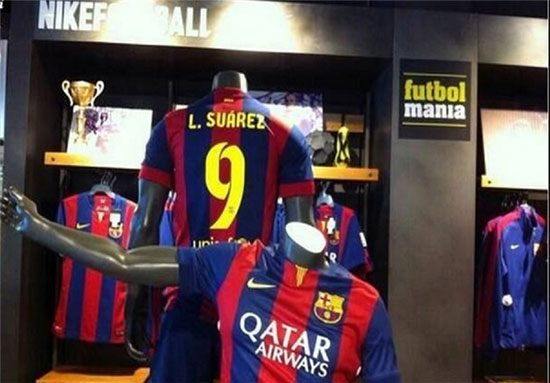 پیراهن شماره 9 بارسلونا به نام لوئیس سوارز در معرض فروش +عکس